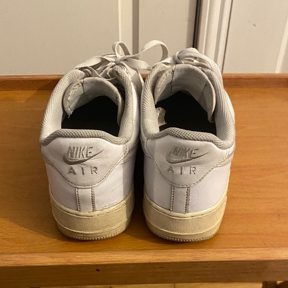 Men’s Size 12 Nike AF 1 White Sneakers - Picture 4 of 8